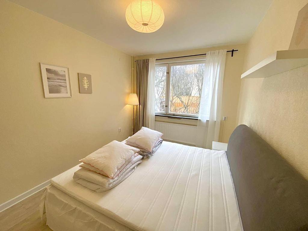 & Living Apartment *